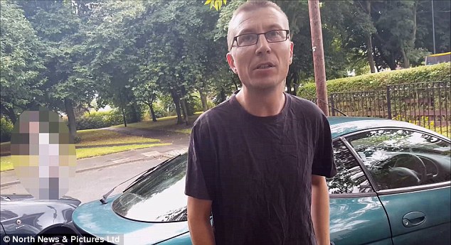 Βρετανία: Συνελήφθη on camera παιδόφιλος που σκόπευε να αποπλανήσει 13χρονη (φωτό, βίντεο)