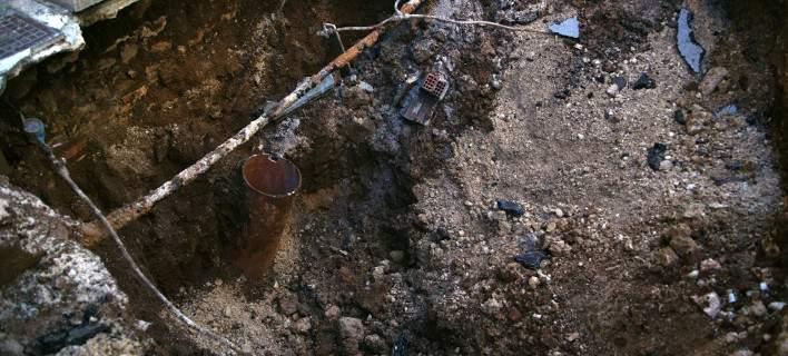 Εθνική Οδός Ιωαννίνων-Άρτας: Άνοιξε τρύπα 5 μέτρων – Φόβοι για μεγαλύτερη καθίζηση (βίντεο)