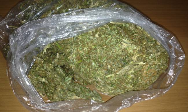 Μπλόκο στη γέφυρα της Βροσίνας: Δυο ανήλικοι σε σπείρα που μετέφερε 132 κιλά κάνναβης