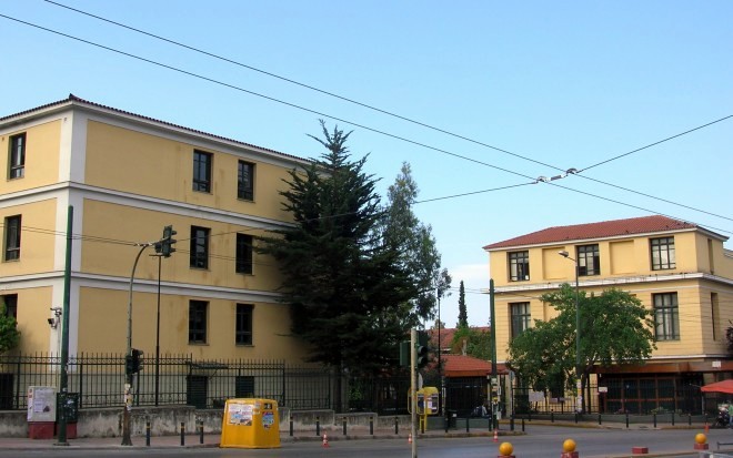 Συναγερμός στα δικαστήρια της Ευελπίδων μετά από τηλεφώνημα για βόμβα