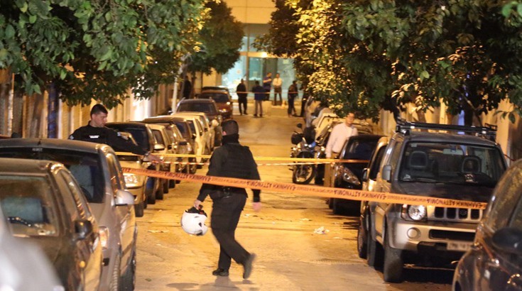 Φωτό από το σημείο του αιματηρού επεισοδίου στους Αμπελόκηπους