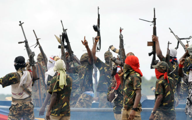 Σομαλοί πειρατές απελευθέρωσαν 26 ασιάτες ναυτικούς – Βρίσκονταν σε ομηρία εδώ και 5 χρόνια