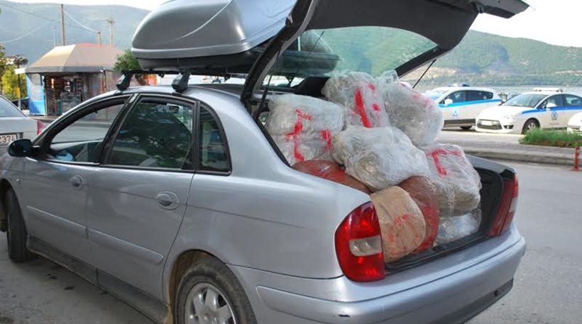 Ηγουμενίτσα: Έκρυβε 174 κιλά χασίς στο αυτοκίνητο του