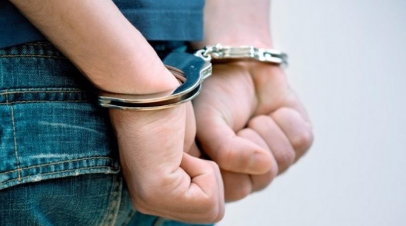 Σφακιά: Συνελήφθησαν 3 άτομα για παράνομη οπλοκατοχή