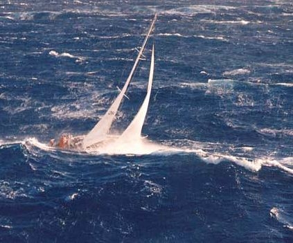 Ελικόπτερο του Πολεμικού Ναυτικού περισυνέλεξε Ιταλό ναυαγό