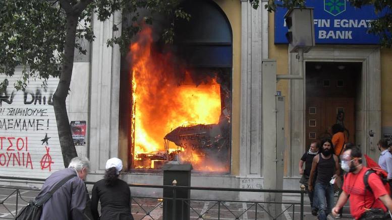 Δίκη Marfin: Αθώοι οι Θ.Σίψας και Π.Ανδρεάδης ύστερα από ομόφωνη απόφαση του Μικτού Ορκωτού Δικαστηρίου