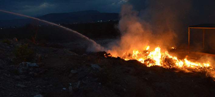 Λέσβος: Υπό μερικό έλεγχο τέθηκε η φωτιά στη Μόρια
