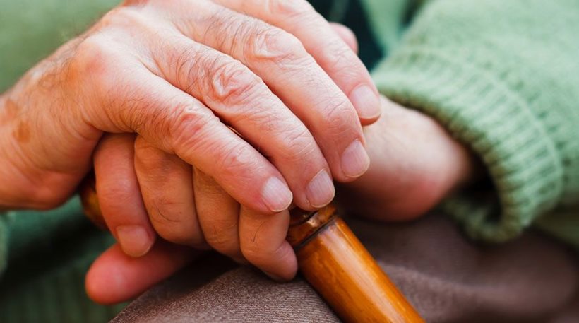 Αθίκια Κορινιθίας: Δράστες εξαπάτησαν ηλικιωμένους παριστάνοντας τους υπαλληλους της ΔΕΗ