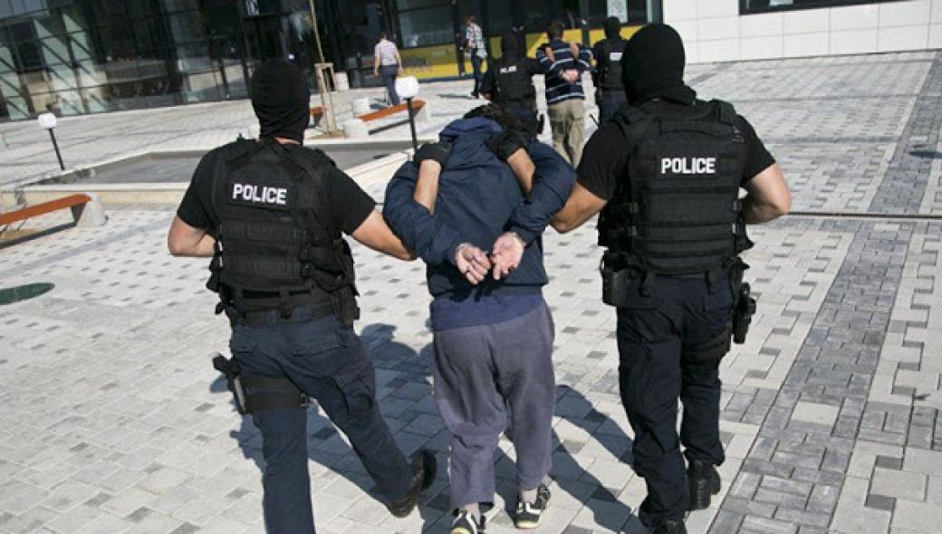Κόσοβο: Συνελήφθησαν επτά ύποπτοι για τρομοκρατικές επιθέσεις στα Βαλκάνια