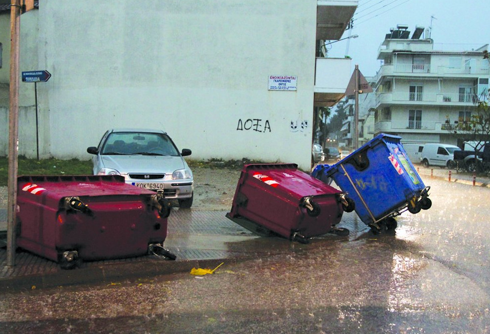 Κομοτηνή: Προκλήθηκαν πλημμύρες σε διάφορα σημεία της πόλης – Περίπου 85,3 τόνοι νερού ανά στρέμμα