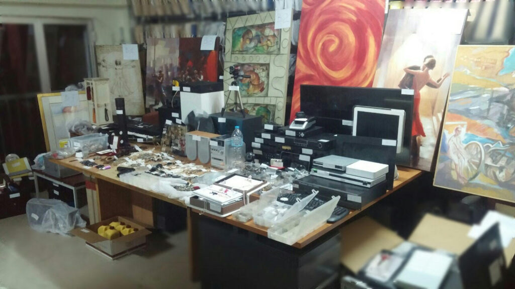 Τον ληστή που στόχευε την αριστοκρατία του Κολωνακίου έπιασε στα «δίχτυα» της ΕΛ.ΑΣ. – Κατηγορείται για 85 ληστείες