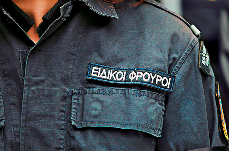 Ειδικός φρουρός πήρε αποζημίωση 88.000 ευρώ – Τον είχαν «απορρίψει» από την ΕΛ.ΑΣ. λόγω τατουάζ