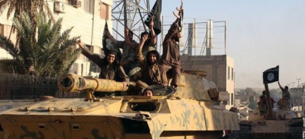 Γαλλία: Zήτησε να ξεκινήσει η επίθεση κατά του ISIS στη Ράκα