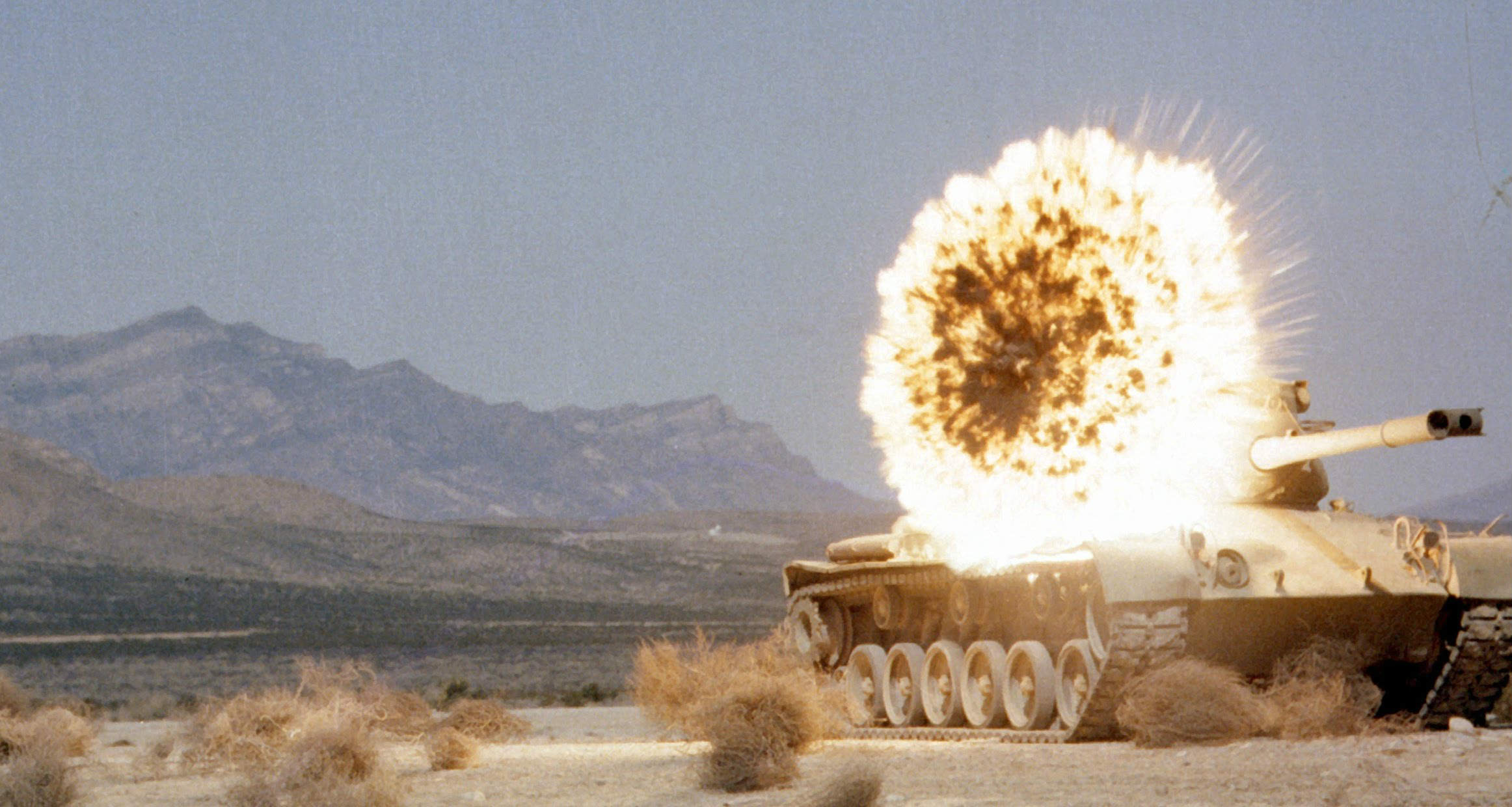 Τουρκικά άρματα καίγονται έξω από την συριακή πόλη αλ Μπαμπ στο Χαλέπι – Απέτυχε η επιχείρηση κατάληψής της (εικόνες)