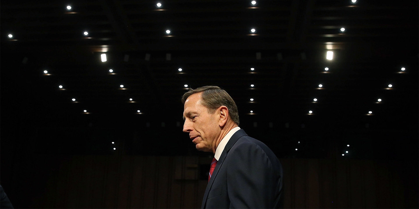 Ο David Petraeus που είχε ξεφτιλίσει Τούρκους στρατιωτικούς το 2003 στο Ιράκ προτάθηκε για YΠΑΜ