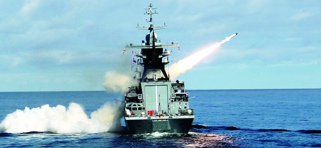 Πυραυλική «βροχή» στην Βαλτική από κορβέτες του ρωσικού Στόλου (βίντεο)