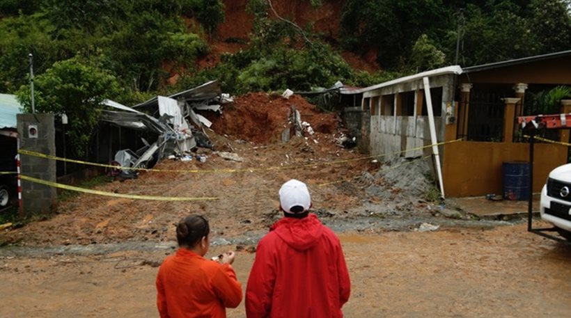 Τουλάχιστον 3 άνθρωποι έχασαν τη ζωή τους εξαιτίας της ισχυρής καταιγίδας Ότο στον Παναμά