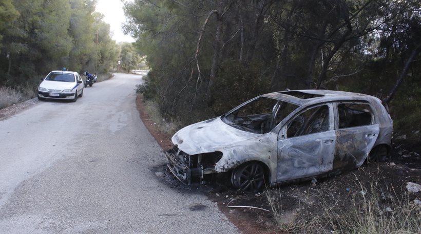 Αγ. Θεόδωροι: Ληστεία σε υποκατάστημα τράπεζας – Έπεσαν πυροβολισμοί! (φωτό, βίντεο)