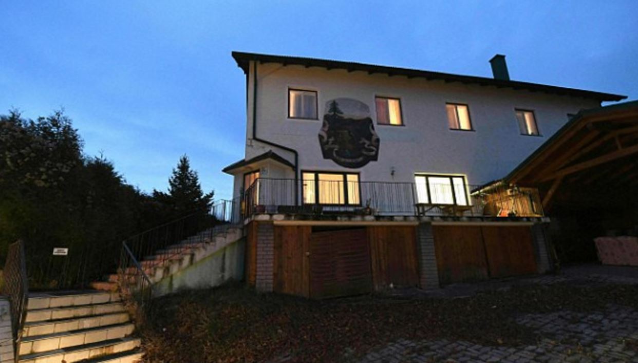 Αυστρία: Περισταστικό που συγκλονίζει με γυναίκα-δολοφόνο της οικογένειας της (φωτό)