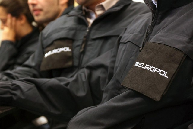 Συναγερμός από Europol: Το Ισλαμικό Κράτος έτοιμο για επιθέσεις στην Ευρώπη