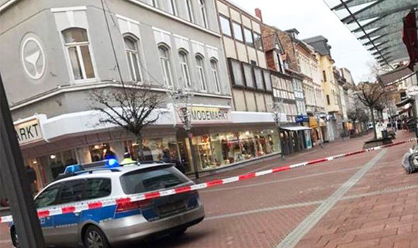 Γερμανία: Απειλή για βόμβα σε τράπεζα στην πόλη Πάινε – Αποκλείστηκε η περιοχή (φωτό)