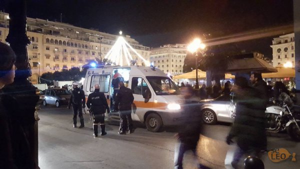 Θεσσαλονίκη: Άγριος καβγάς σε καφετέρια που κατέληξε σε μαχαίρωμα για τα μάτια μιας γυναίκας