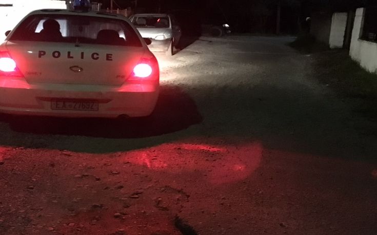 Άνδρας στο Αγρίνιο βγήκε στην αυλή του σπιτιού του και άρχισε να πυροβολεί