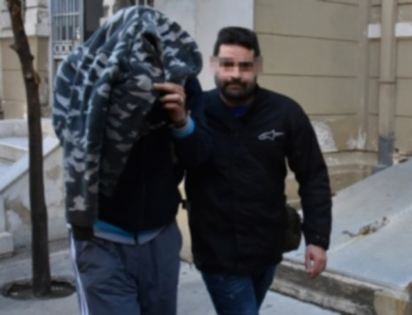 Χίος: Ο 32χρονος «πα-τέρας» υποστηρίζει ότι χτύπησε το παιδί για να … κάνει μπάνιο