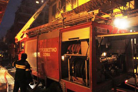 Πυρκαγιά έχει ξεσπάσει σε μονοκατοικία στο Χαλάνδρι – Στο σημείο ισχυρές δυνάμεις της Πυροσβεστικής (upd)