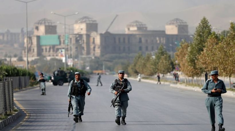 Αφγανιστάν: Έξι νεκροί από επίθεση ενόπλων κατά οχήματος