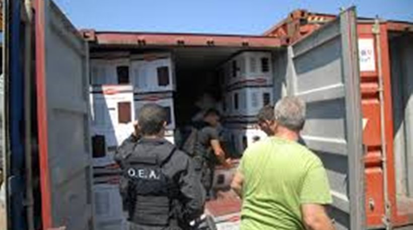 Λιμάνι Ηρακλείου: Εντοπίστηκαν σε φορτηγό δύο κούτες με χιλιάδες σφαίρες