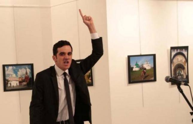 Τουρκία: Συνελήφθησαν η μητέρα και η αδελφή του δολοφόνου του Ρώσου πρέσβη