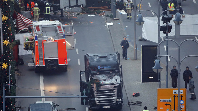 Ο οδηγός του φορτηγού που σκόρπισε τον θάνατο στη χριστουγεννιάτικη αγορά του Βερολίνου αρνείται κάθε ανάμειξη (φωτό)