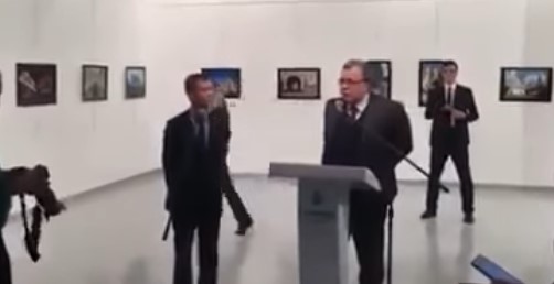 Δολοφονία Ρώσου Πρέσβη: Οι κινήσεις της επόμενης μέρας στη διπλωματική σκακιέρα (βίντεο)