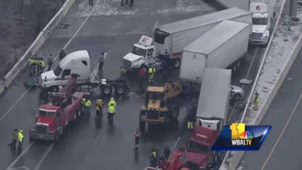 Φονική καραμπόλα σε παγωμένο δρόμο στη Βαλτιμόρη (βίντεο)