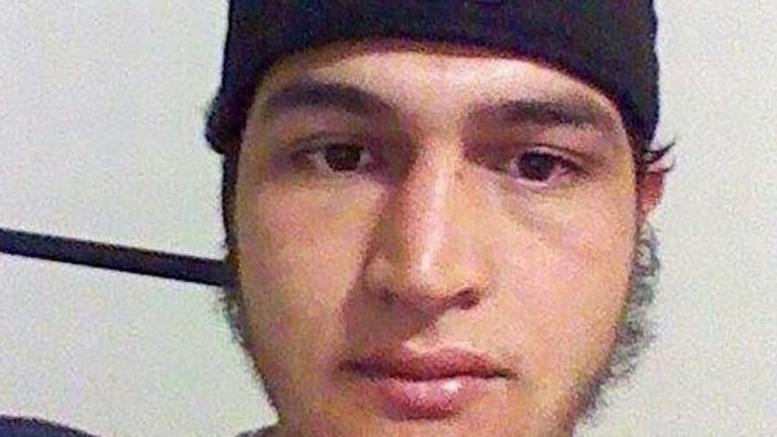 Ντοκουμέντο: Η φωτογραφία του μακελάρη του Βερολίνου να κείτεται νεκρός