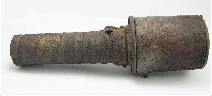 Ο Κινέζος που έσπαγε επί 25 χρόνια καρύδια με μια … χειροβομβίδα