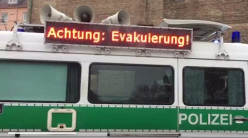 Εκκένωση 54.000 Γερμανών λόγω… βόμβας (φωτό, βίντεο)