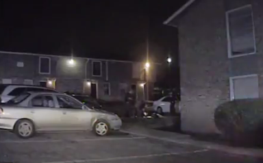 ΗΠΑ: Αστυνομικός στο Τέξας πυρoβόλησε πισώπλατα έγχρωμο άνδρα (βίντεο)