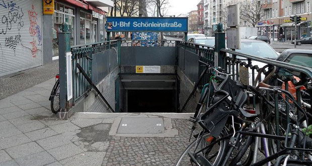 Πρόσφυγες οι νεαροί στο Βερολίνο που προσπάθησαν να κάψουν άστεγο