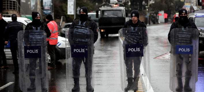 Πολίτες από τη Σαουδική Αραβία, το Μαρόκο, το Λίβανο και τη Λιβύη στο Reina