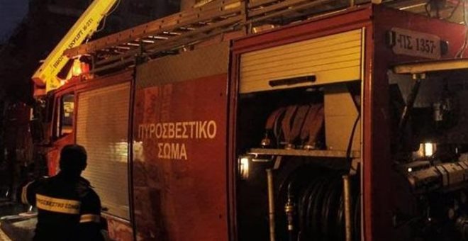Υπό έλεγχο τέθηκε η φωτιά που ξέσπασε σε αποθηκευτικό χώρο στο παλαιό αεροδρόμιο
