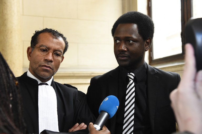 Γαλλία: Ποινές φυλάκισης σε οπαδούς της Τσέλσι για ρατσιστική επίθεση στο Παρίσι (φωτό, βίντεο)