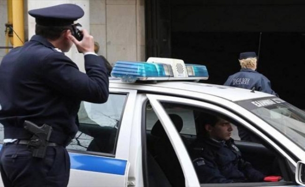 Τρεις γυναίκες και ένα παιδί άδειασαν κατάστημα με ηλεκτρονικές συσκευές στην Ημαθεία