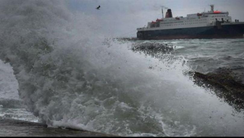 Λιμεναρχείο Πειραιά: Απαγορευτικό ο απόπλου για Κρήτη, Κυκλάδες, Δωδεκάνησα