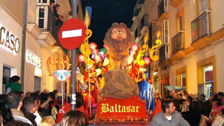 Μαδρίτη: Με αυξημένη ασφάλεια περήλασαν οι Τρεις Μάγοι με τα δώρα