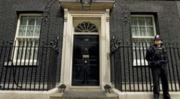 Independent: «H βρετανική κυβέρνηση γνώριζε 2 εβδομάδες νωρίτερα για την αιματήρη εξέγερση στην Πλ. Τιενανμέν»