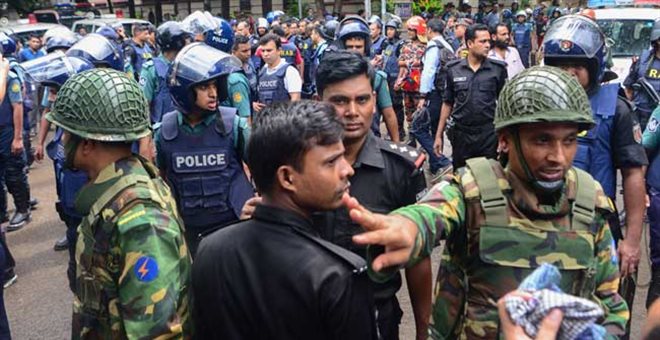 Μπαγκλαντές: Σκότωσαν τζιχαντιστή εγκέφαλο τρομοκρατικής επίθεσης σε εστιατόριο