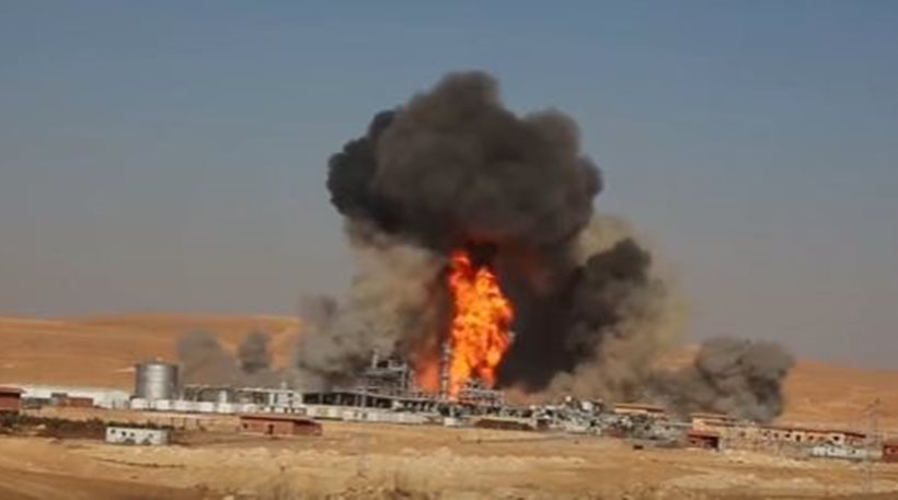 Σταθμό φυσικού αερίου που προμήθευε το 1/3 της ενέργειας της Συρίας ανατίναξε το Ισλαμικό Κράτος (βίντεο)