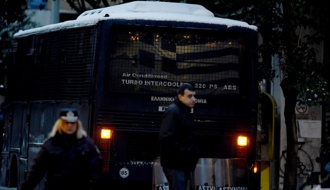 Αντιτρομοκρατική: Αντίποινα στην σύλληψη Ρούπα η επίθεση κατά των ΜΑΤ στα γραφεία του ΠΑΣΟΚ